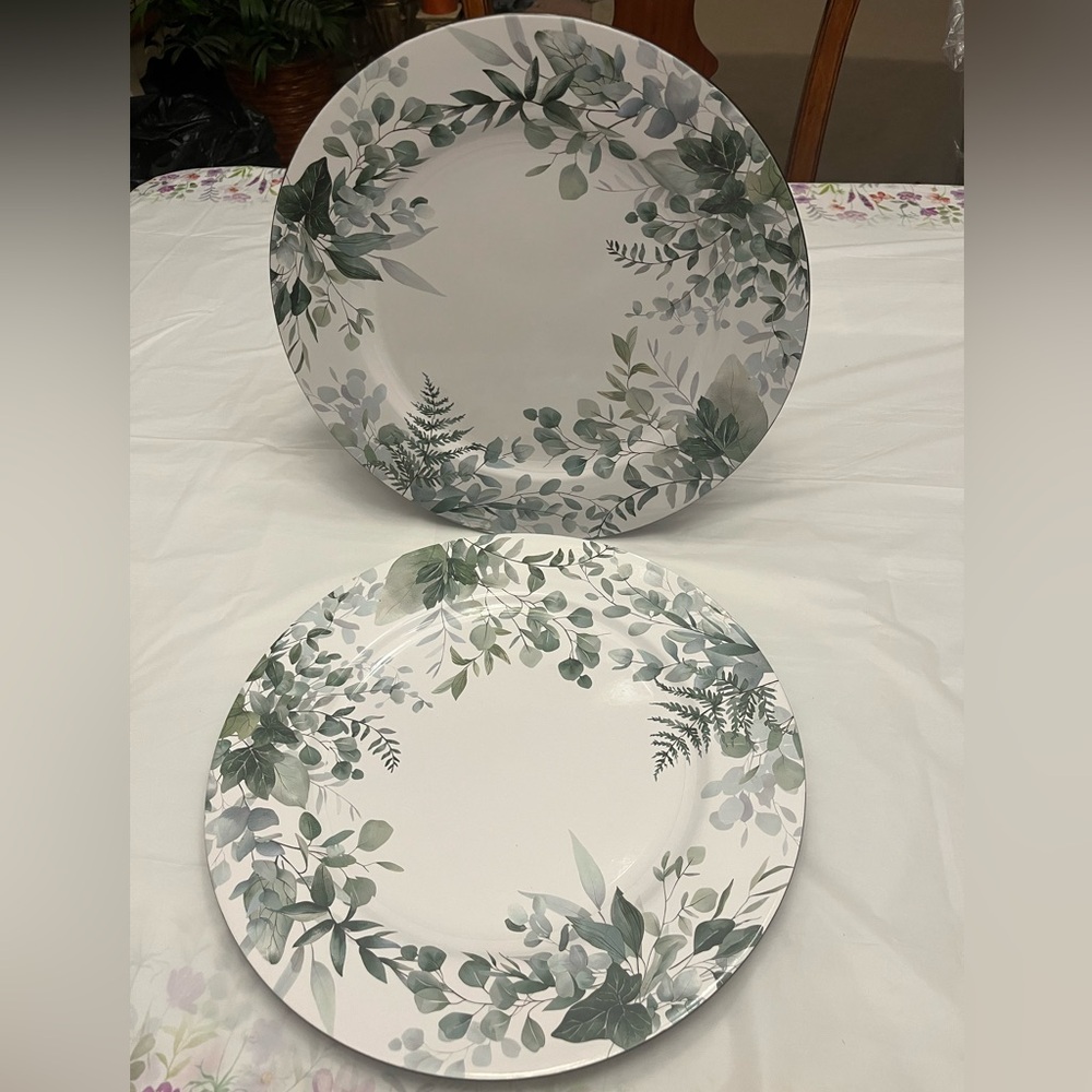 COPY - Green Charger Plate